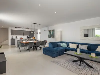 Wohn- und Esszimmer