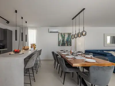 Küche und Essbereich