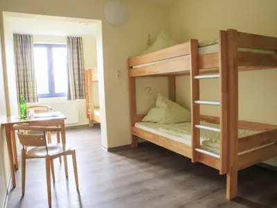 Mehrbettzimmer für 6 Personen in Arnsberg 2/3