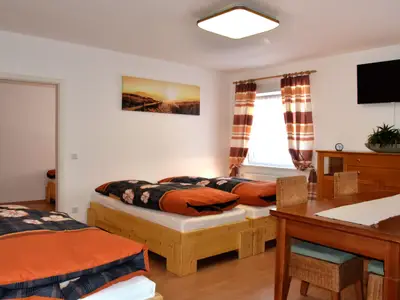 Mehrbettzimmer für 5 Personen (50 m²) in Arnsberg 3/8