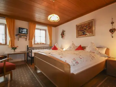 Schlafzimmer Dreibettzimmer Nr. 5