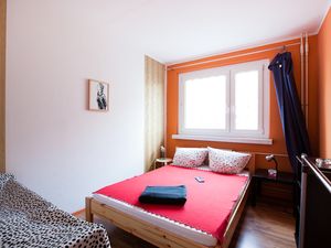 18630578-Mehrbettzimmer-12-Berlin-300x225-5