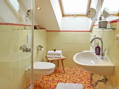 Mehrbettzimmer für 3 Personen in Bernau am Chiemsee 5/6