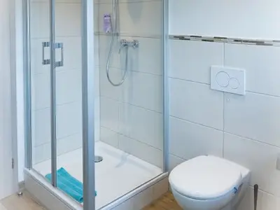 Mehrbettzimmer für 3 Personen in Bernau am Chiemsee 4/4