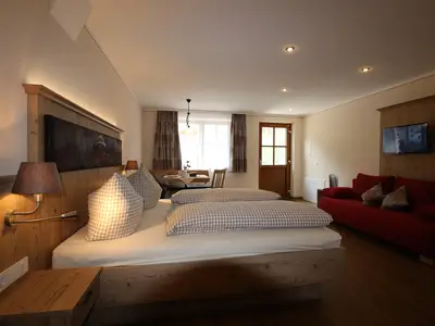 Mehrbettzimmer für 4 Personen in Bernau am Chiemsee 7/8