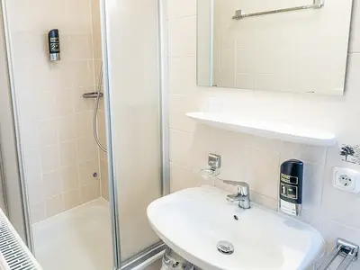 Mehrbettzimmer für 4 Personen in Bernau am Chiemsee 5/6