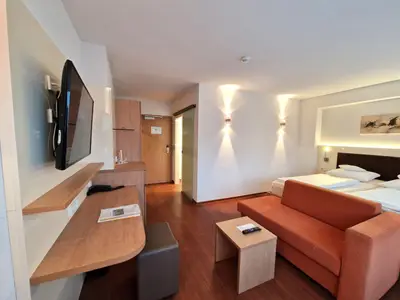 Mehrbettzimmer für 3 Personen in Boll 5/7