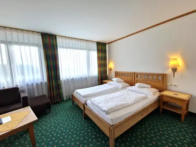 Mehrbettzimmer für 5 Personen in Boll 3/10