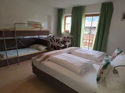 gemütlich vereint im  Vierbettzimmer