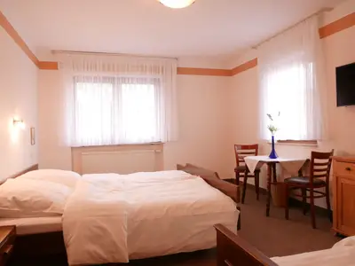 Mehrbettzimmer für 3 Personen in Bühlertal 2/9
