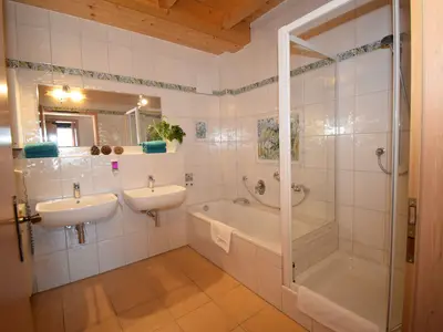 Mehrbettzimmer für 6 Personen (70 m²) in Burghaslach 7/9