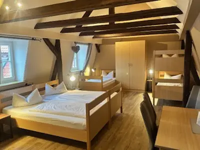 Mehrbettzimmer für 5 Personen in Eisenach (Thüringen) 3/7