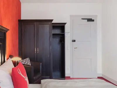 Photo, INSIDE, OUTSIDE