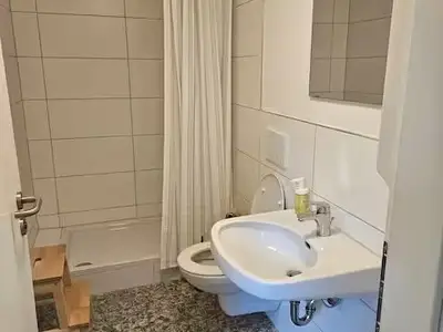 Mehrbettzimmer für 3 Personen (15 m²) in Gomadingen 7/7