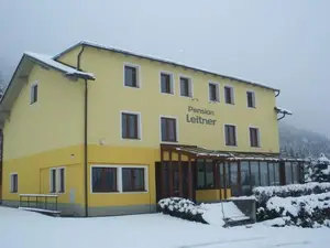 Mehrbettzimmer für 6 Personen (25 m²) in Hermagor