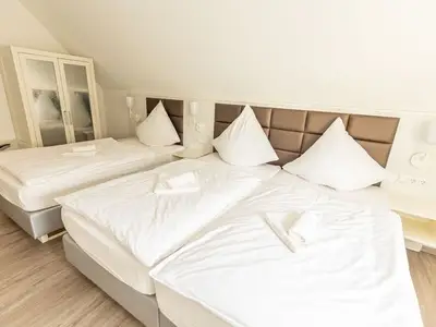 Mehrbettzimmer für 3 Personen (16 m²) in Hollfeld 8/10