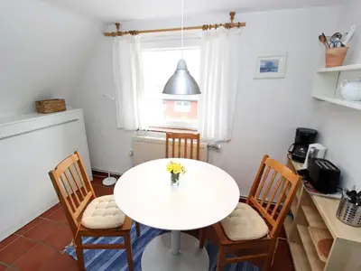 Mehrbettzimmer für 3 Personen (27 m²) in Hörnum 6/10