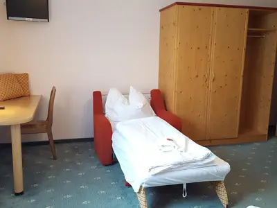 Mehrbettzimmer für 3 Personen in Inning 5/6