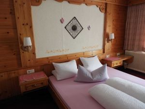 Mehrbettzimmer für 5 Personen (50 m²) in Kaunertal