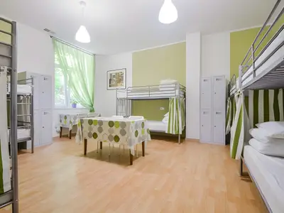 Mehrbettzimmer für 1 Person (29 m²) in Krakau 1/10