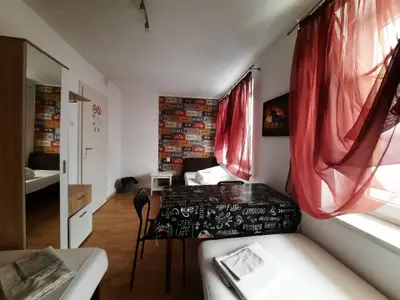 Mehrbettzimmer für 3 Personen (14 m²) in Krakau 3/10