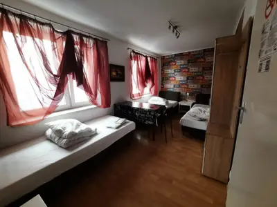 Mehrbettzimmer für 3 Personen (14 m²) in Krakau 4/10