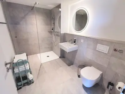 Mehrbettzimmer für 4 Personen (45 m²) in Meckenbeuren 7/10