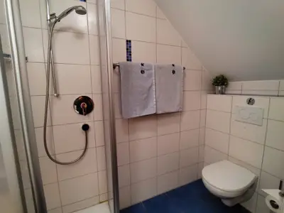 Mehrbettzimmer für 3 Personen (20 m²) in Meckenbeuren 8/10