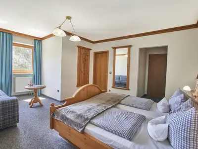 Mehrbettzimmer für 4 Personen in Mehring (Oberbayern) 2/2