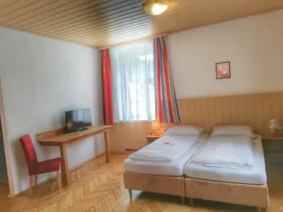 Fünfbettzimmer.jpg