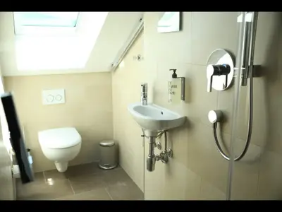 Mehrbettzimmer für 6 Personen in Neubeuern 3/10