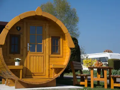 Camping-Erbenwald Schlaffass Aussen