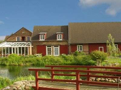 Außenansicht Hotel vom Garten aus