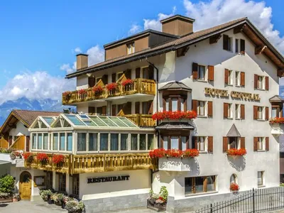 Mehrbettzimmer für 5 Personen in Obersaxen Meierhof 1/9