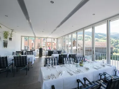 Mehrbettzimmer für 5 Personen in Obersaxen Meierhof 3/9