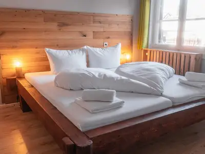 Schlafzimmer 9