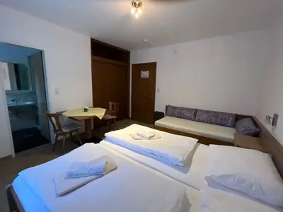 Mehrbettzimmer für 4 Personen (20 m²) in Obsteig 10/10