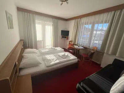 Mehrbettzimmer für 4 Personen (21 m²) in Obsteig 9/10