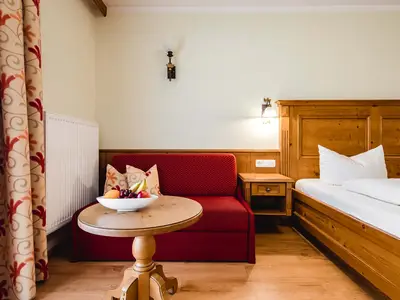 Vierbettzimmer mit Ausziehcouch