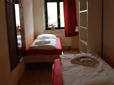 Schlafzimmer mit Einzelbetten