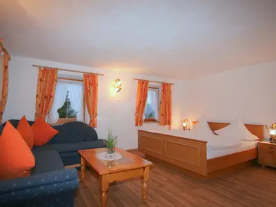Mehrbettzimmer für 3 Personen in Ramsau 2/4