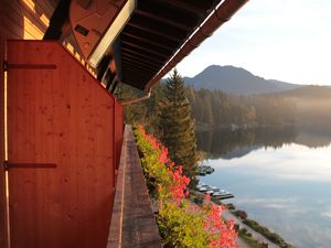 23307958-Mehrbettzimmer-3-Ramsau-300x225-3