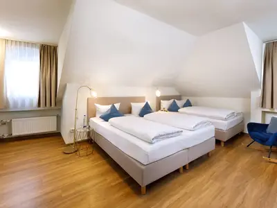 Mehrbettzimmer für 4 Personen in Regensburg 3/3
