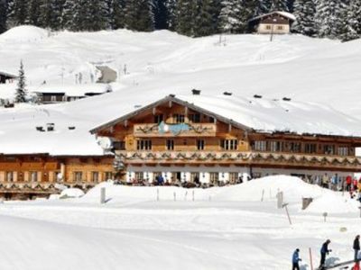 die Sonnenalm im verschneiten Winter