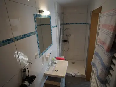 Dusche Röhrender Hirsch Gästehaus Zauner