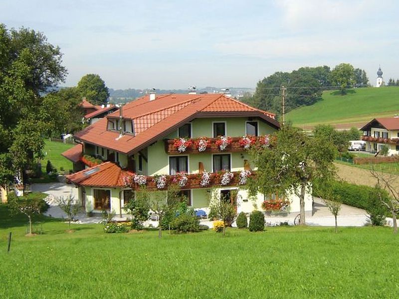 22495371-Mehrbettzimmer-3-Sankt Georgen im Attergau-800x600-0