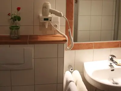 Mehrbettzimmer für 3 Personen in Schmallenberg 5/8