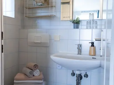 Badezimmer mit Dusche