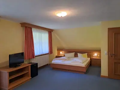 Mehrbettzimmer für 3 Personen in Seebach (Ortenaukreis) 3/4