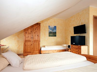 Mehrbettzimmer für 3 Personen (25 m²) in Soltau 1/9